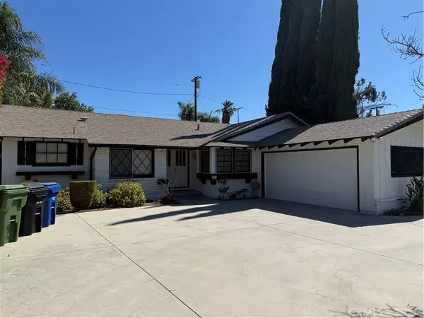 16938 Knapp St, Northridge, CA 91343