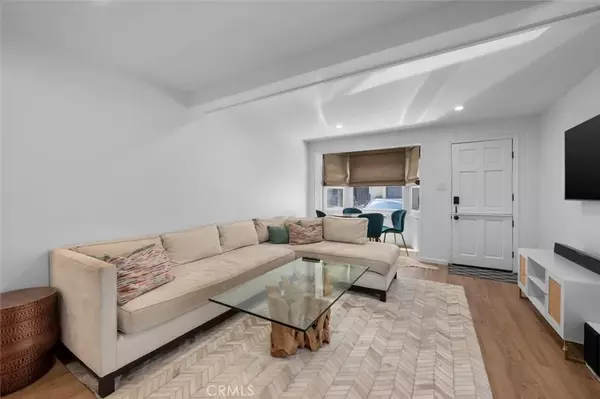 Manhattan Beach, CA 90266,225 42nd Street