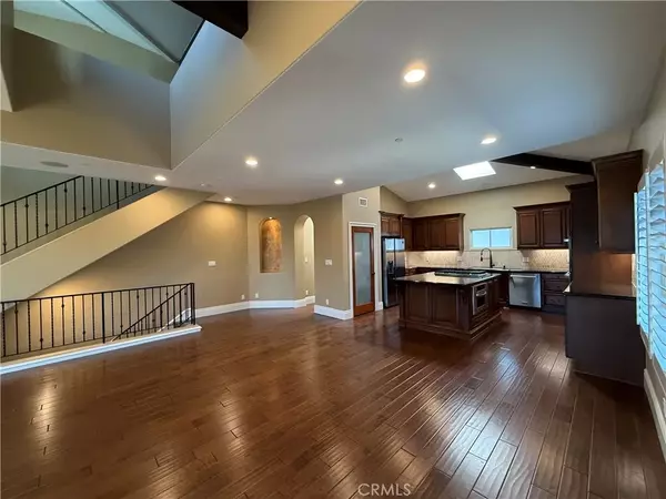 Manhattan Beach, CA 90266,1623 Artesia Boulevard #B