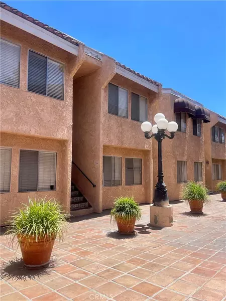 8020 Langdon Avenue #208, Van Nuys, CA 91406