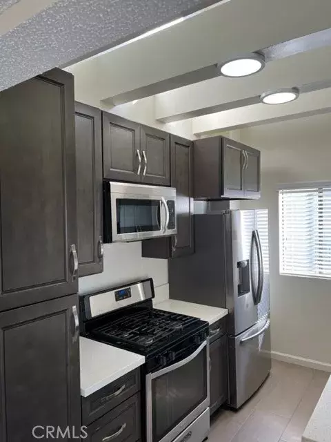 Los Angeles, CA 90066,11852 Washington Place #4