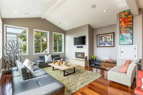 Redondo Beach, CA 90278,417 Anita Street #B