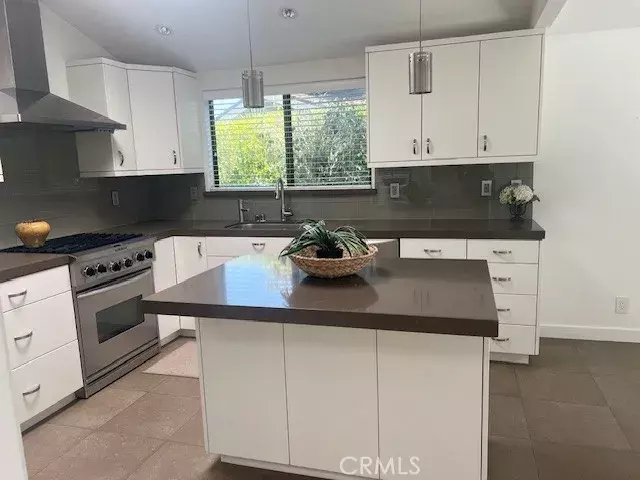 28 Fairway Drive, Manhattan Beach, CA 90266