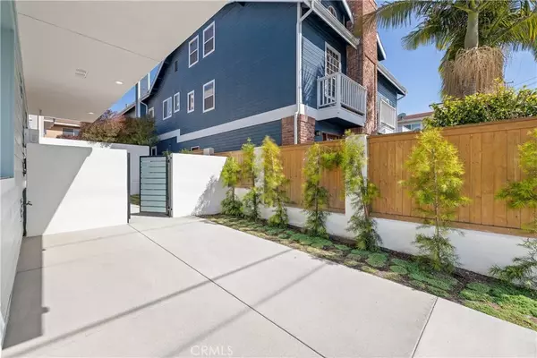 Redondo Beach, CA 90278,1708 Blossom Lane