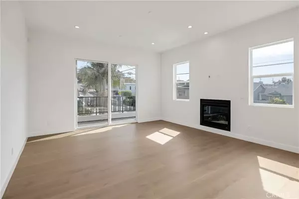 Redondo Beach, CA 90278,1708 Blossom Lane