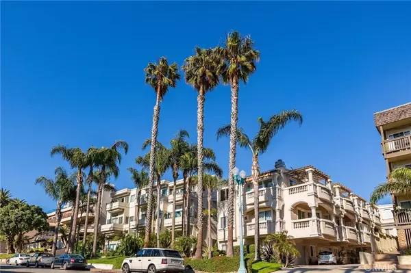 Redondo Beach, CA 90277,520 Esplanade #B