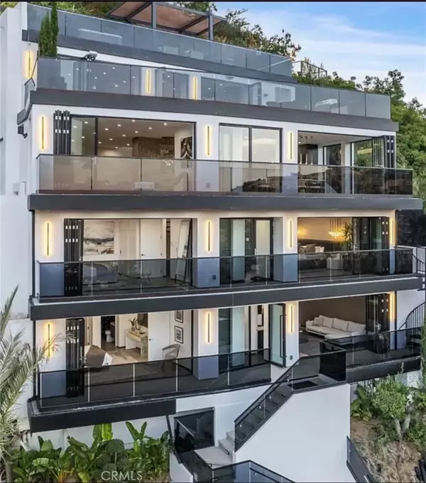 8148 Gould Ave, Los Angeles, CA 90046