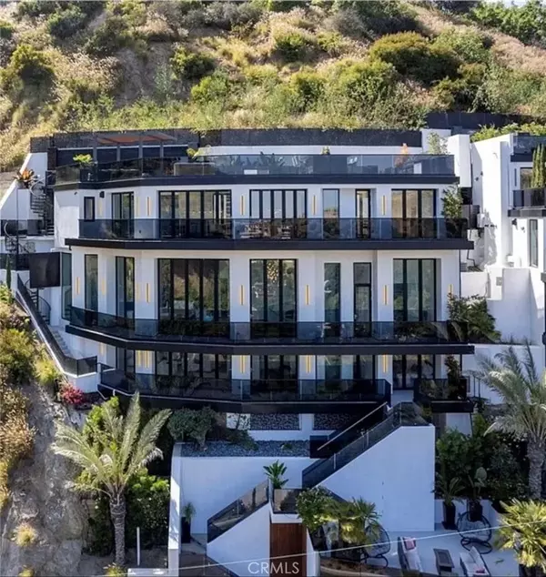 8144 Gould Avenue, Los Angeles, CA 90046