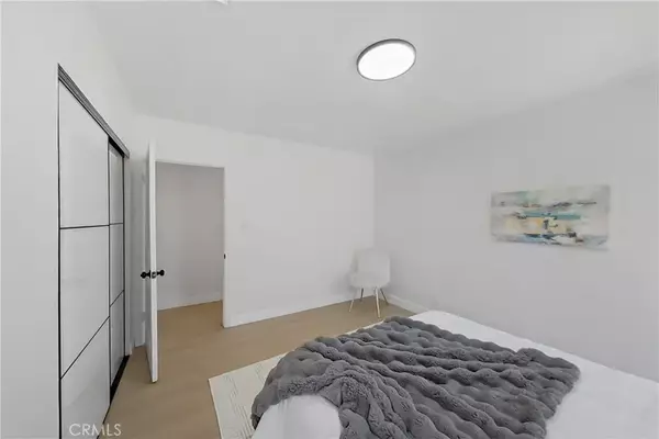 Inglewood, CA 90303,10220 S 1st Avenue