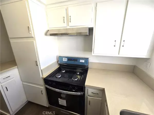 Glendale, CA 91204,123 W Lomita Avenue #12