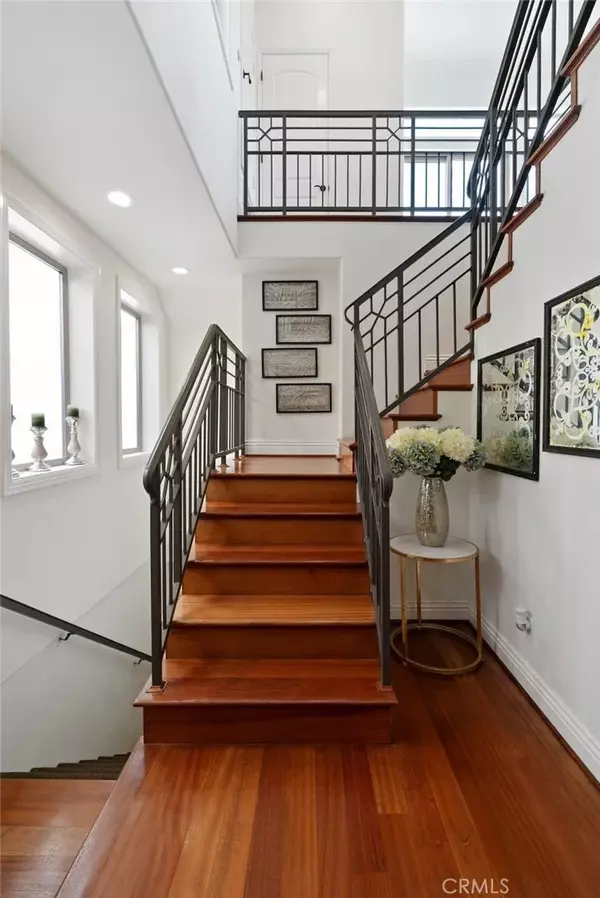 Hermosa Beach, CA 90254,619 10th Street
