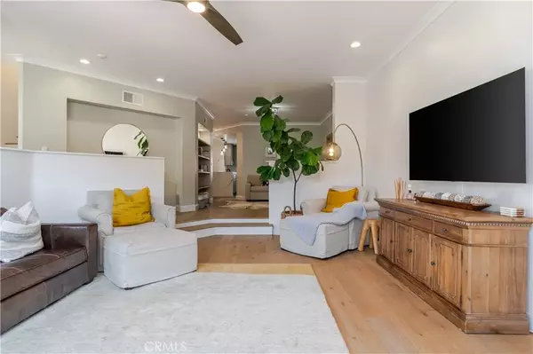 Redondo Beach, CA 90277,210 S Prospect Avenue #2
