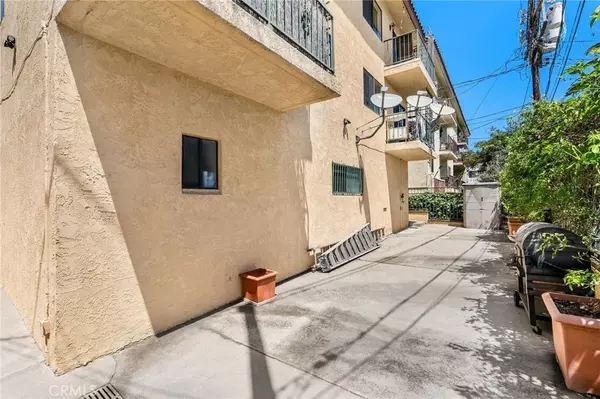 San Pedro, CA 90731,1038 S Walker Ave