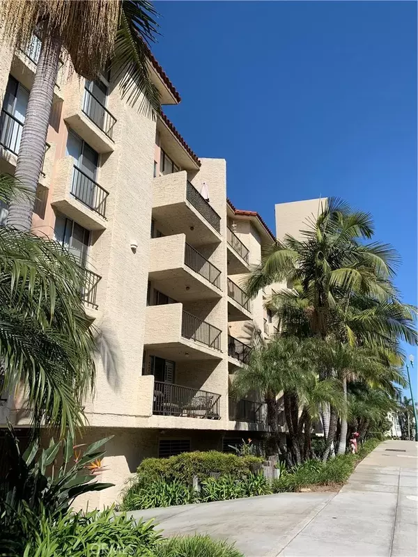 535 Esplanade #305, Redondo Beach, CA 90277