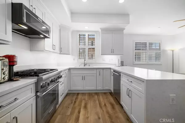 Redondo Beach, CA 90278,700 Meyer Lane #15