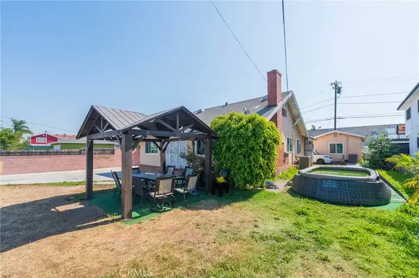 Inglewood, CA 90304,10928 Burin Avenue