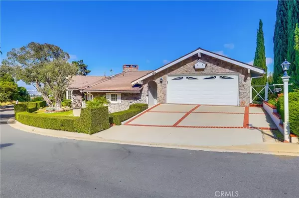Rancho Palos Verdes, CA 90275,2212 Chandeleur Drive