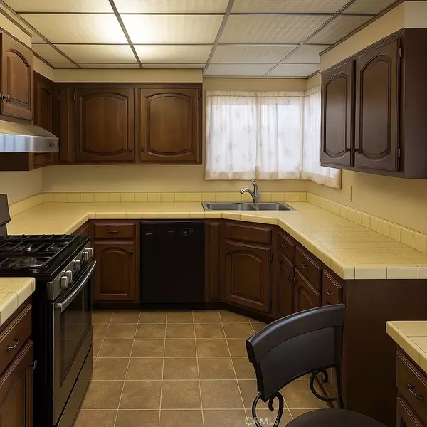 Gardena, CA 90249,13115 Spinning Avenue