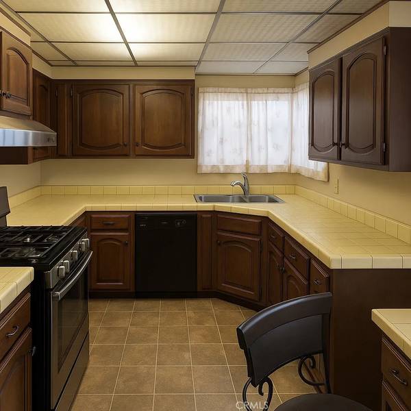 Gardena, CA 90249,13115 Spinning Avenue