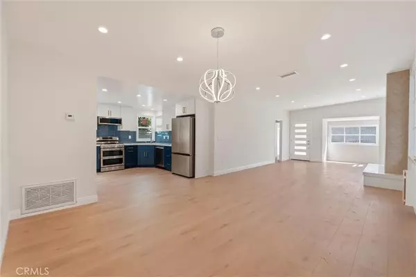 Manhattan Beach, CA 90266,869 10th Street