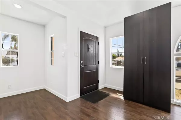 Long Beach, CA 90805,6802 Lewis Avenue