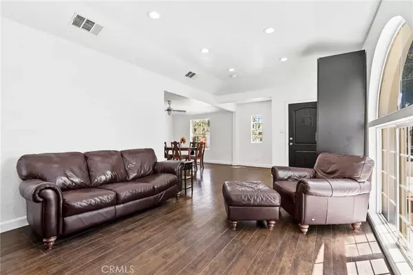 Long Beach, CA 90805,6802 Lewis Avenue