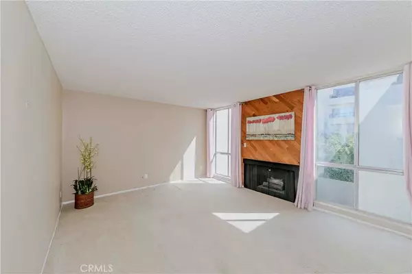 Rancho Palos Verdes, CA 90275,28121 Highridge Road #405