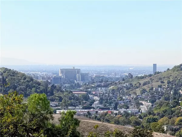 South Pasadena, CA 91030,2076 Hanscom Drive