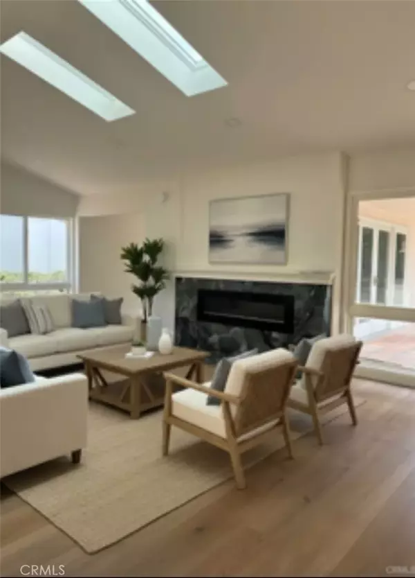 Rancho Palos Verdes, CA 90275,6908 Willowtree Drive