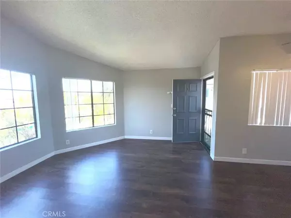 Long Beach, CA 90804,1130 Newport Avenue #206