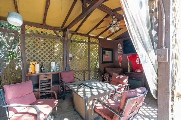 Los Angeles, CA 90026,3432 Larissa Drive