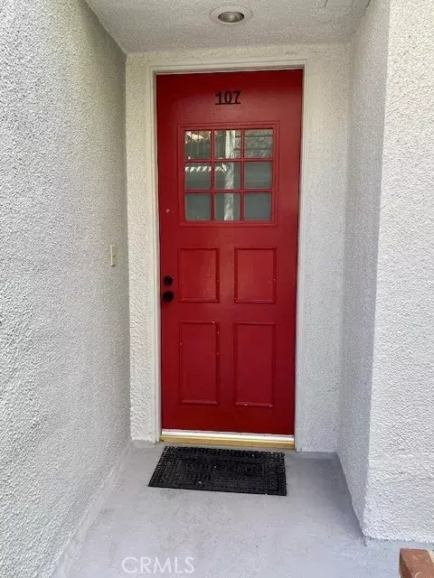 Playa Del Rey, CA 90293,8105 Redlands Street #107