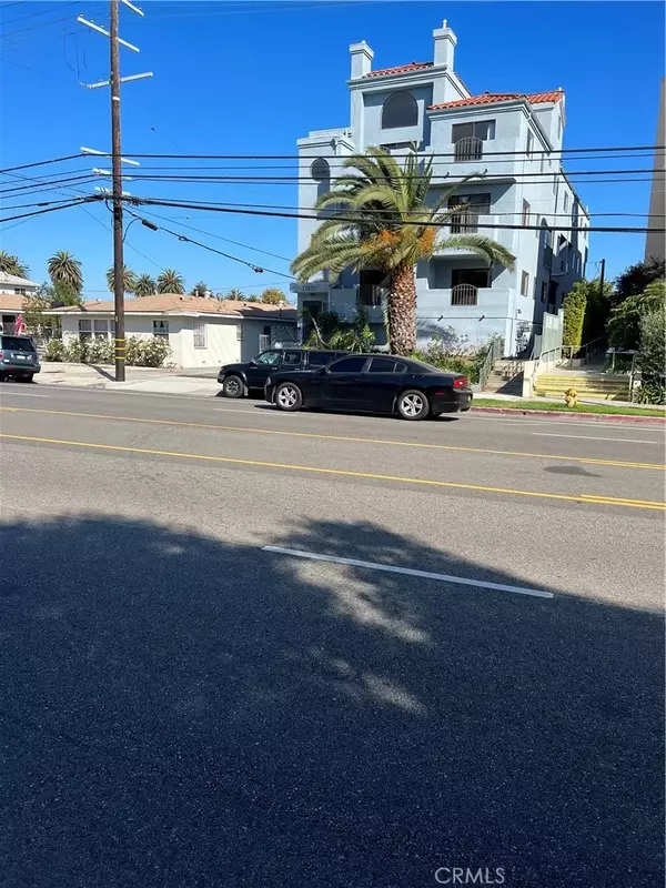 11852 WASHINGTON Place, Mar Vista, CA 90066