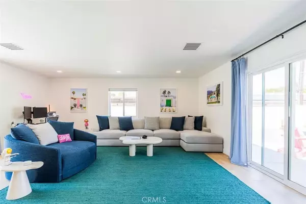 Palm Springs, CA 92262,504 W Sunview Avenue