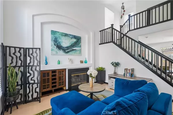 Valencia, CA 91354,23312 Anacapa Lane