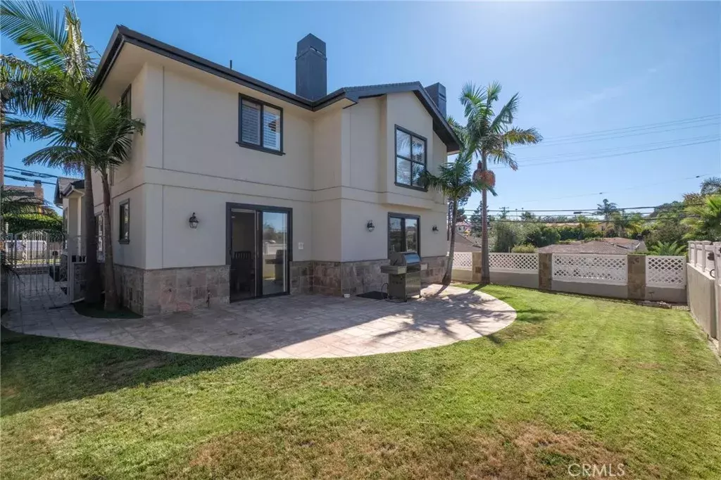 Manhattan Beach, CA 90266,201 Haley Way