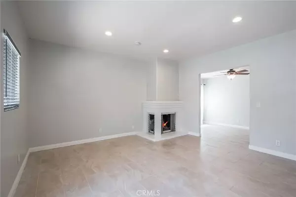 Huntington Beach, CA 92648,209 7th Street