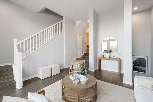 Hawthorne, CA 90250,5408 W 149th Place #4