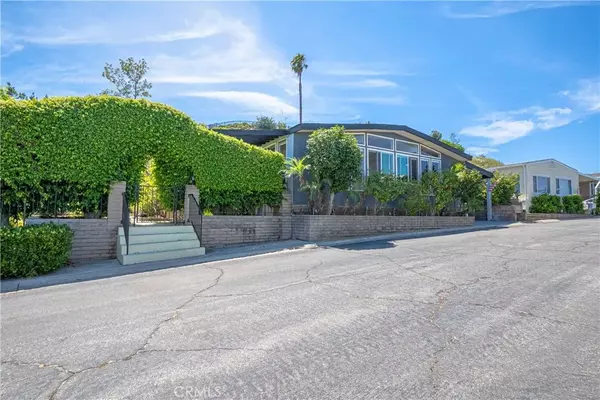 Torrance, CA 90505,2550 Pacific Coast Hwy #207