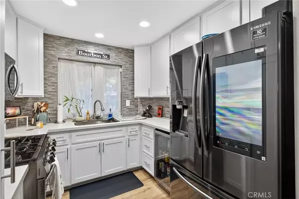 Downey, CA 90242,7306 Quill Drive #172