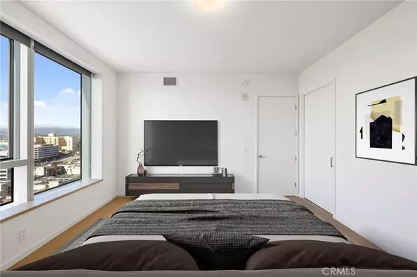 889 Francisco Street #2408, Los Angeles, CA 90017