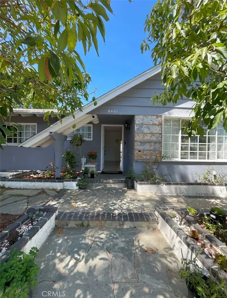 West Hills, CA 91307,6401 Ponce Avenue