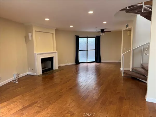 610 N Guadalupe Avenue #9, Redondo Beach, CA 90277