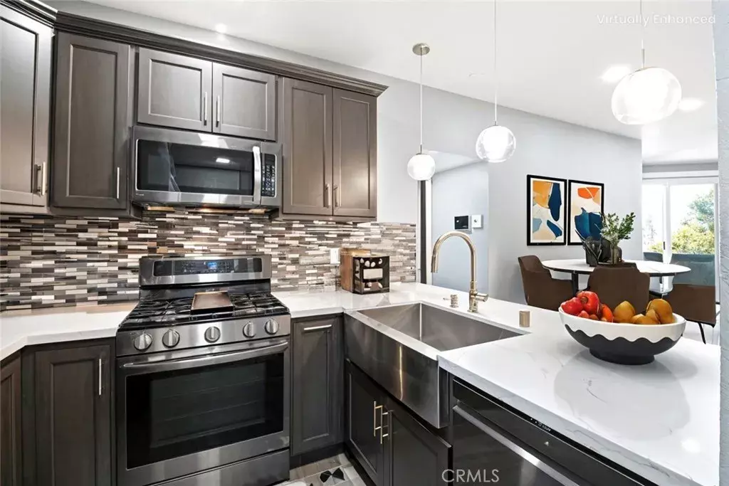 San Pedro, CA 90732,1380 W Capitol #128