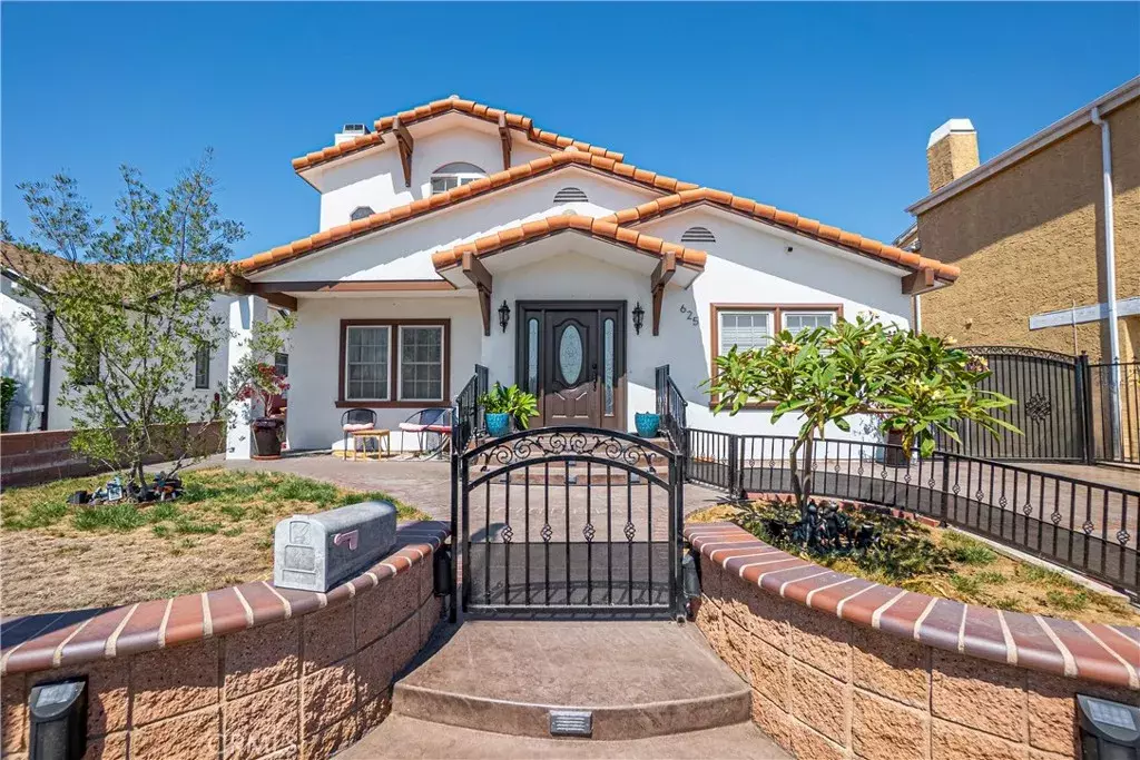 Carson, CA 90745,625 E Bonds Street