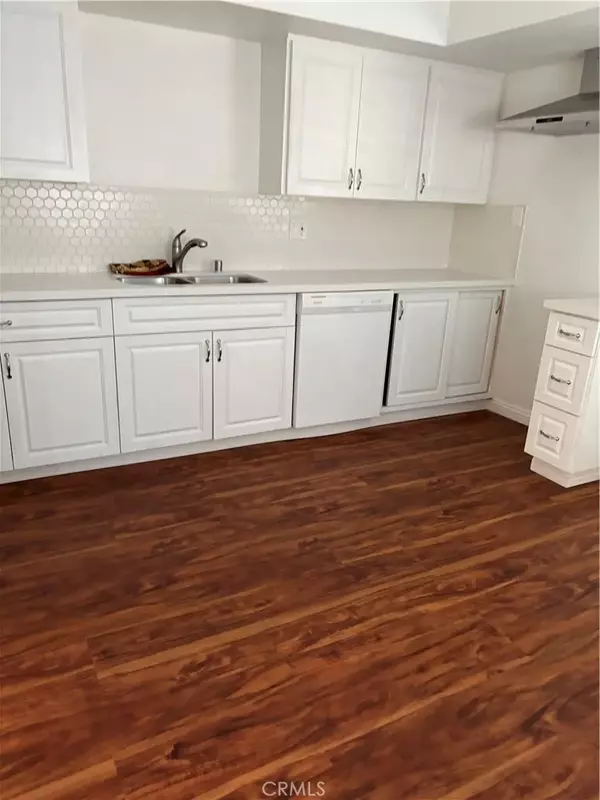 Wilmington, CA 90744,1656 Bay View Avenue