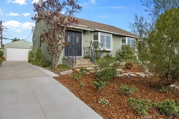 7817 Truxton Ave, Los Angeles, CA 90045