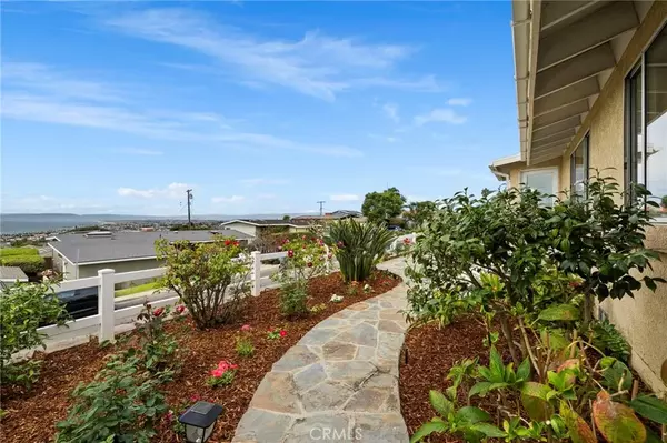 Redondo Beach, CA 90277,438 Calle De Aragon