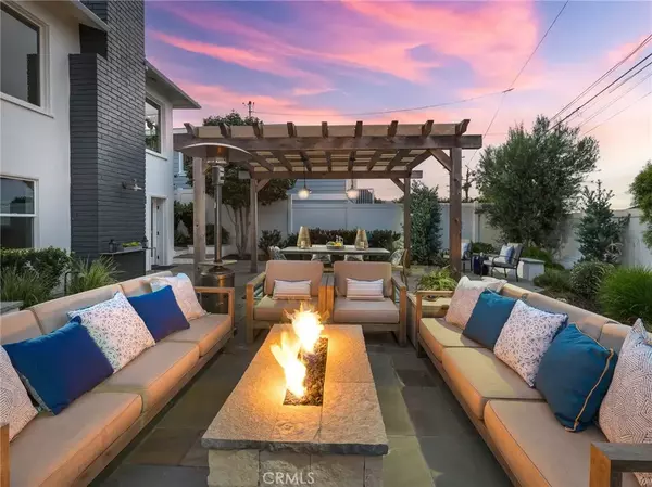 Redondo Beach, CA 90277,237 Via Los Miradores