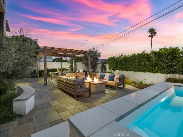 Redondo Beach, CA 90277,237 Via Los Miradores